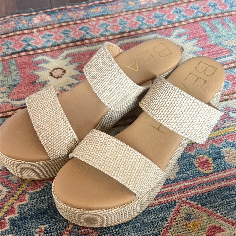 Women's BEACH Cream Wedge Sandals - Size 9